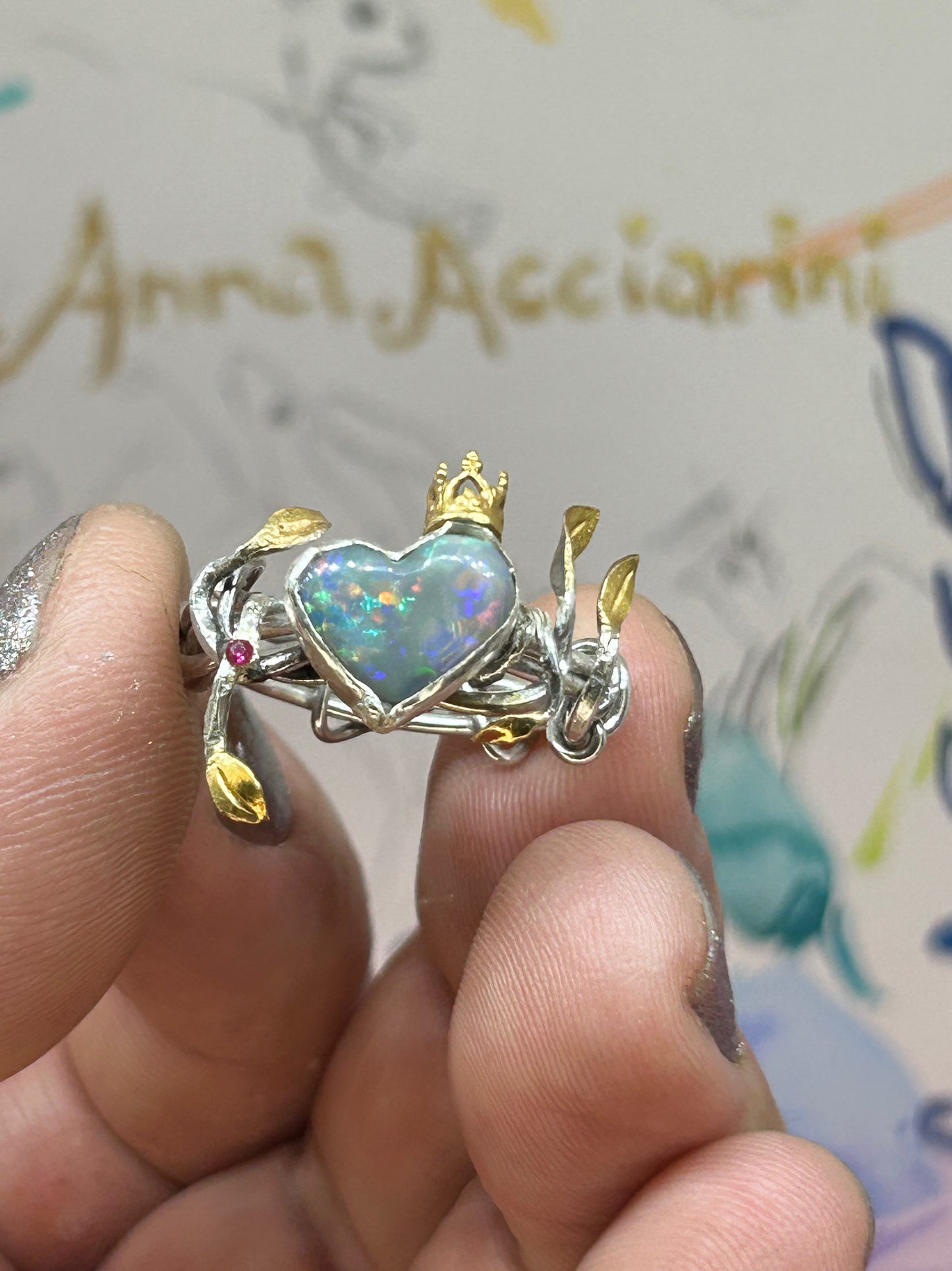 Queen of Hearts, Opal vine ring