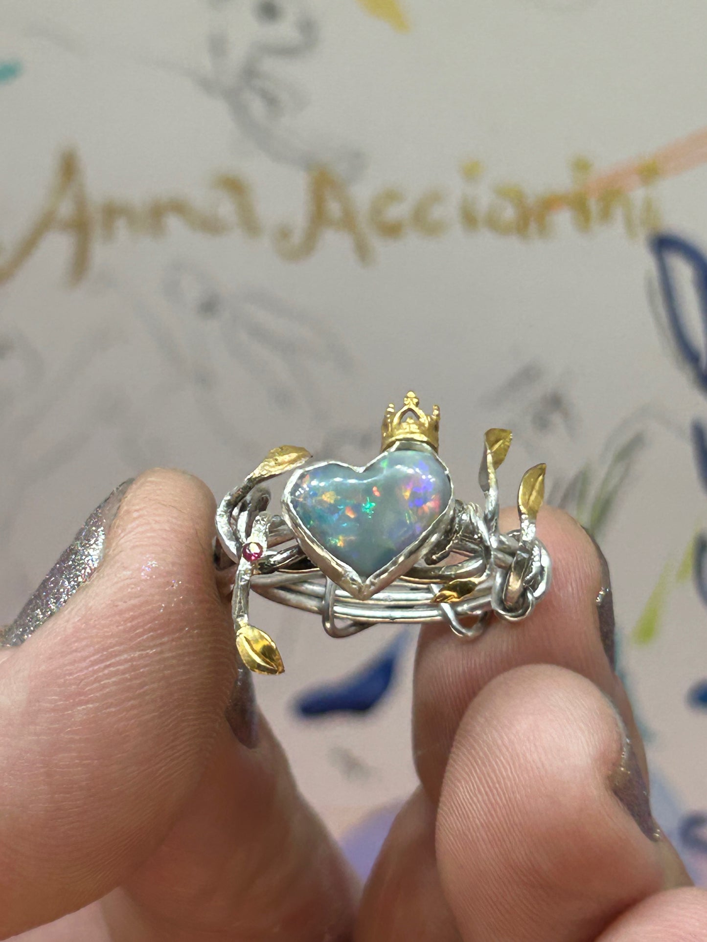 Queen of Hearts, Opal vine ring