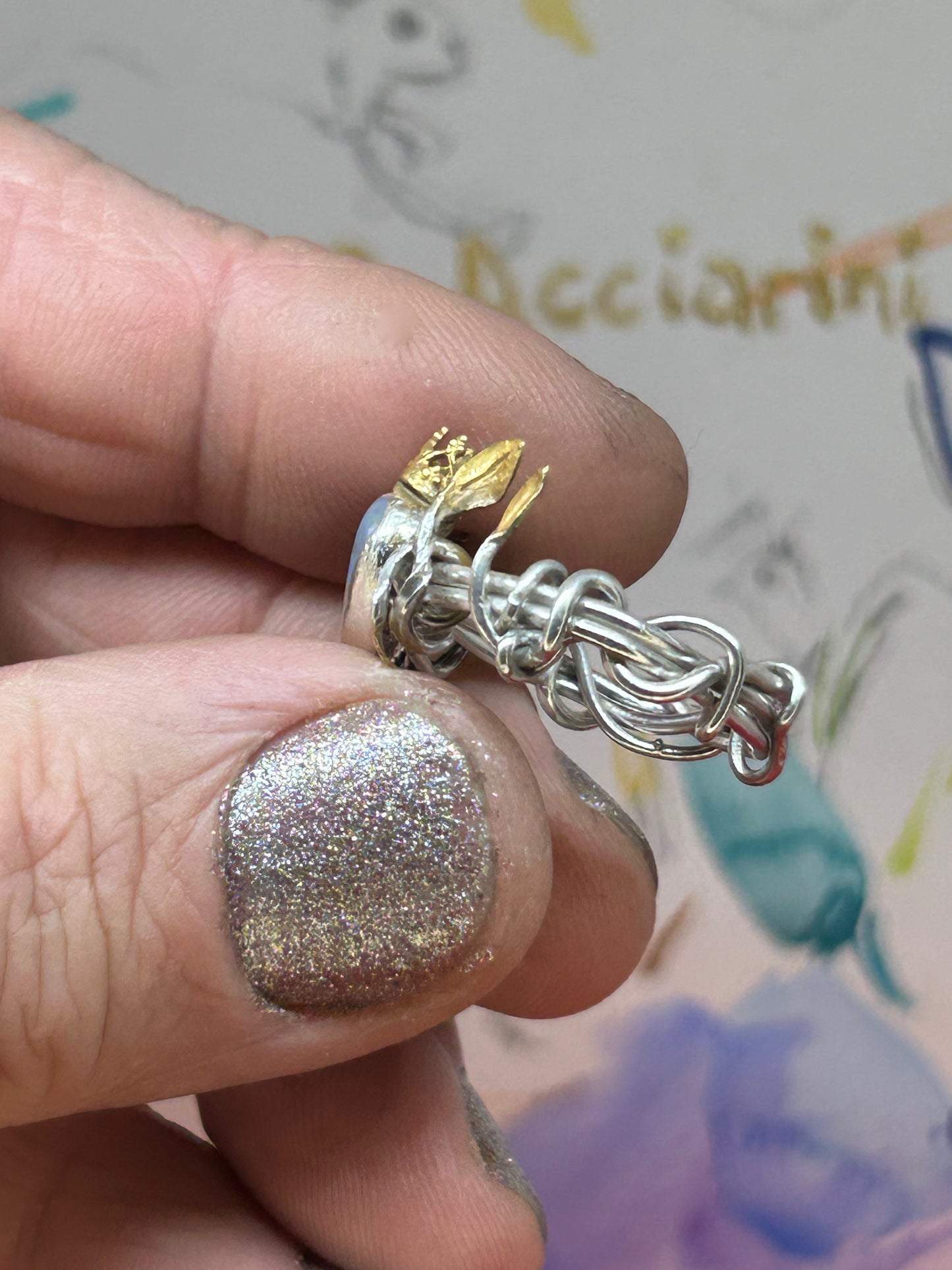 Queen of Hearts, Opal vine ring
