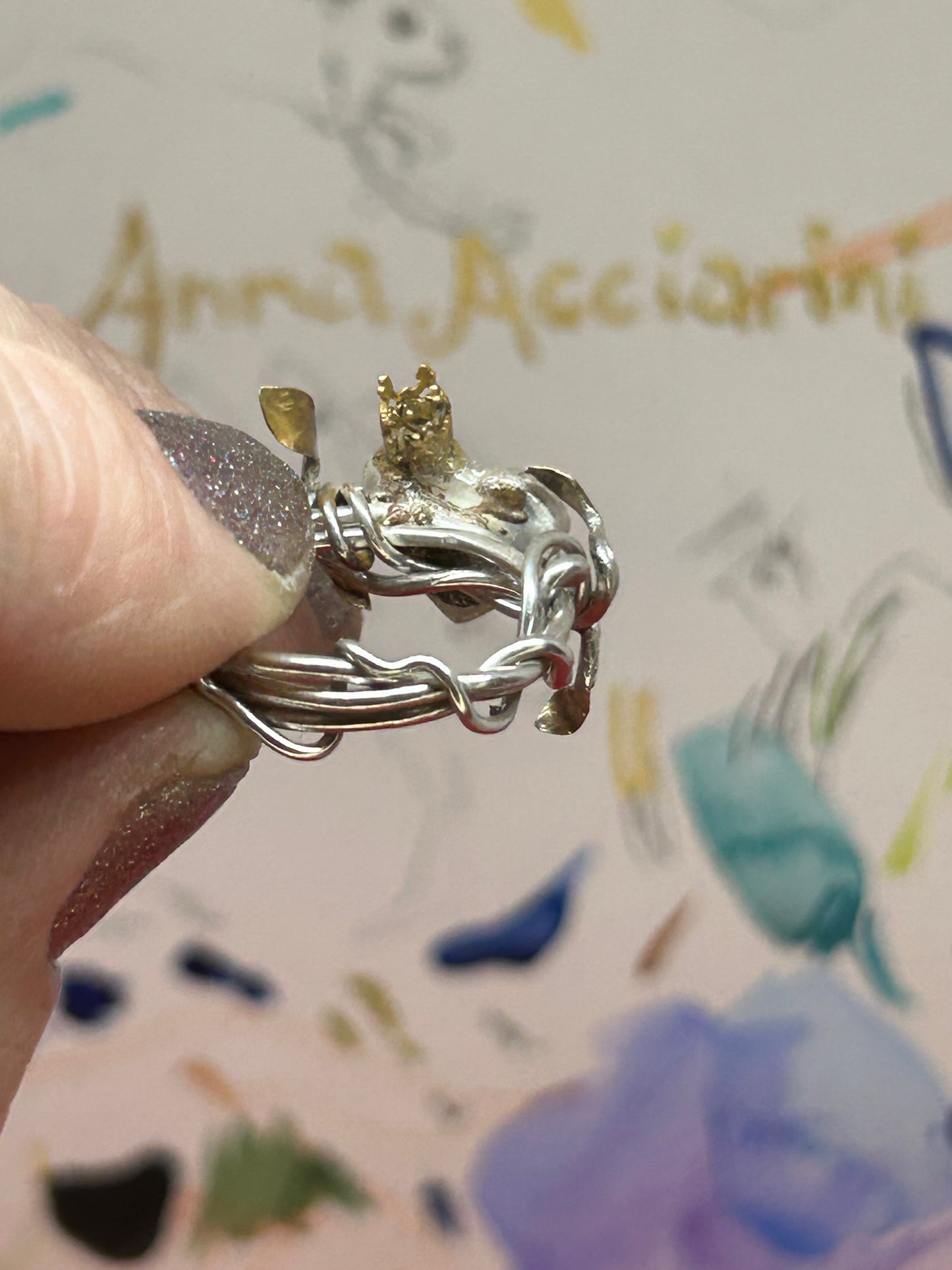 Queen of Hearts, Opal vine ring
